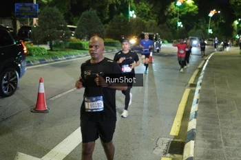Runner Photo 4241912