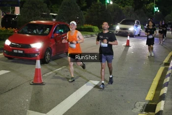 Runner Photo 4241913