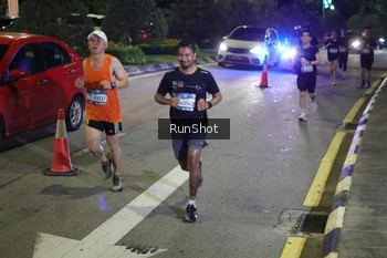 Runner Photo 4241935