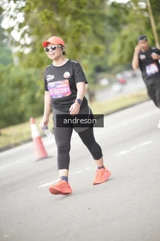 Runner Photo 4241952