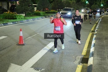 Runner Photo 4241956