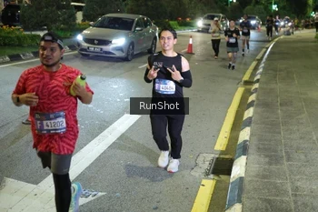 Runner Photo 4241963