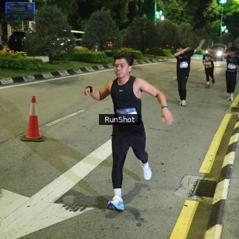 Runner Photo 4242016