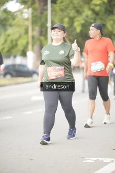 Runner Photo 4242047