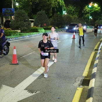Runner Photo 4242057
