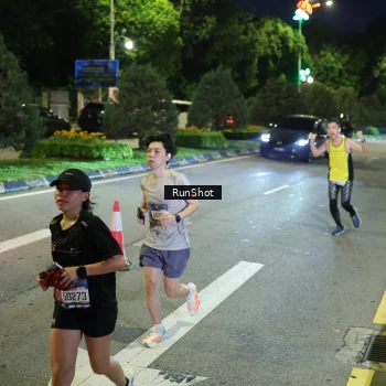 Runner Photo 4242060