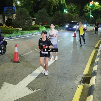 Runner Photo 4242067
