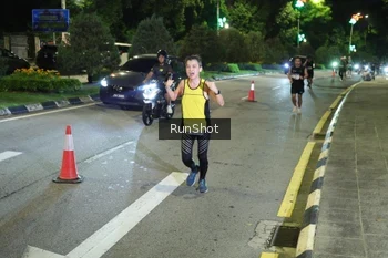 Runner Photo 4242072