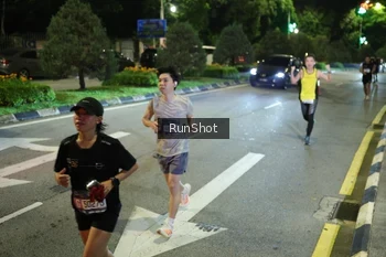 Runner Photo 4242076