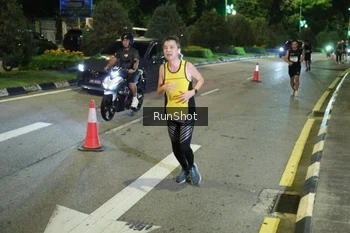 Runner Photo 4242077