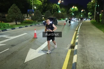 Runner Photo 4242093