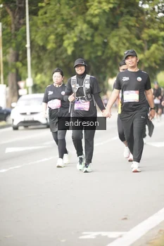 Runner Photo 4242095