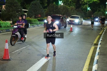Runner Photo 4242097