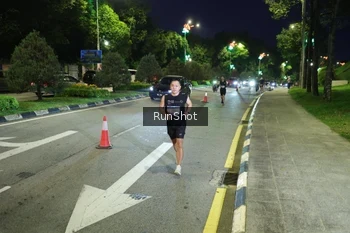 Runner Photo 4242101