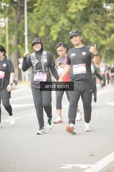 Runner Photo 4242102
