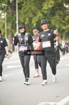 Runner Photo 4242107