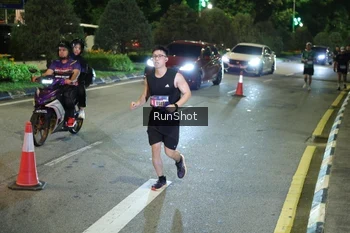Runner Photo 4242111