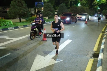 Runner Photo 4242112