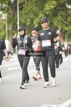 Runner Photo 4242113