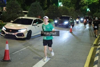 Runner Photo 4242114