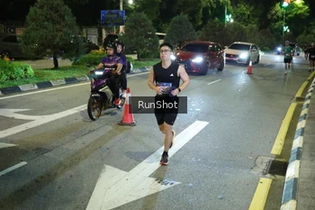 Runner Photo 4242116