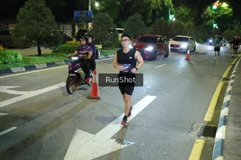 Runner Photo 4242117