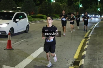 Runner Photo 4242118