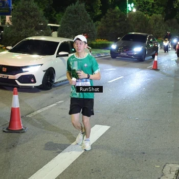 Runner Photo 4242121