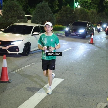 Runner Photo 4242125