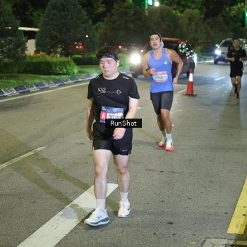 Runner Photo 4242189