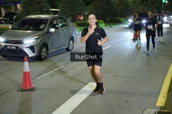 Runner Photo 4242200