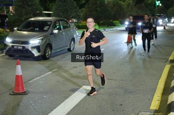 Runner Photo 4242201