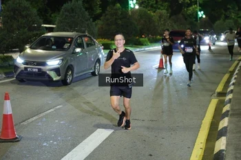 Runner Photo 4242202