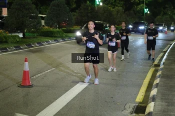 Runner Photo 4242203