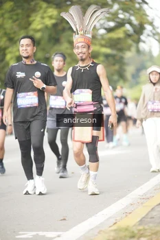 Runner Photo 4242254