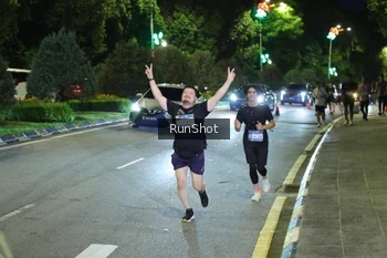 Runner Photo 4242255