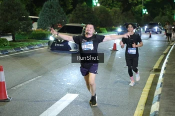 Runner Photo 4242260