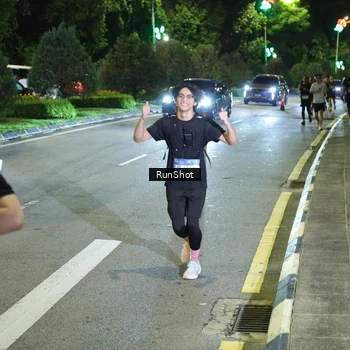 Runner Photo 4242263