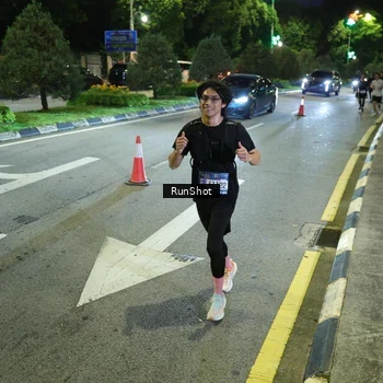 Runner Photo 4242274