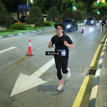 Runner Photo 4242277