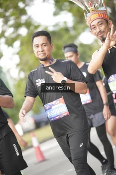 Runner Photo 4242298