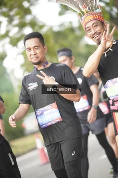 Runner Photo 4242299