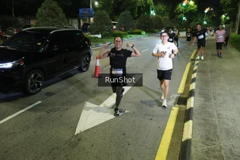 Runner Photo 4242308