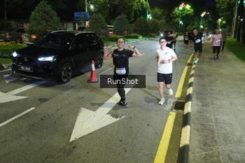 Runner Photo 4242309