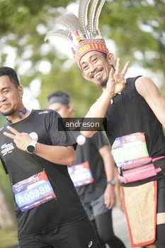 Runner Photo 4242310