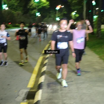 Runner Photo 4242336