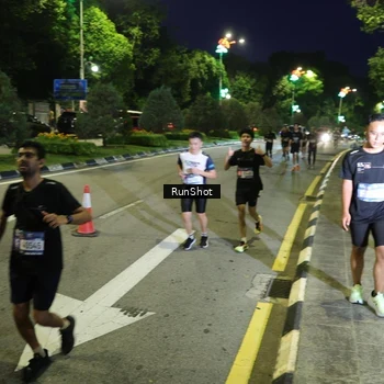 Runner Photo 4242337