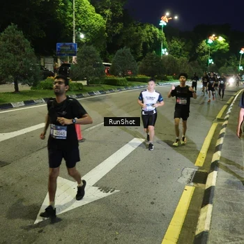 Runner Photo 4242339