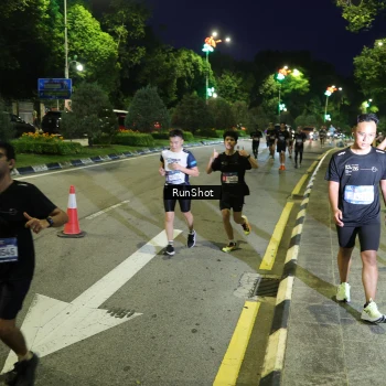 Runner Photo 4242348