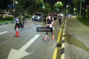 Runner Photo 4242360